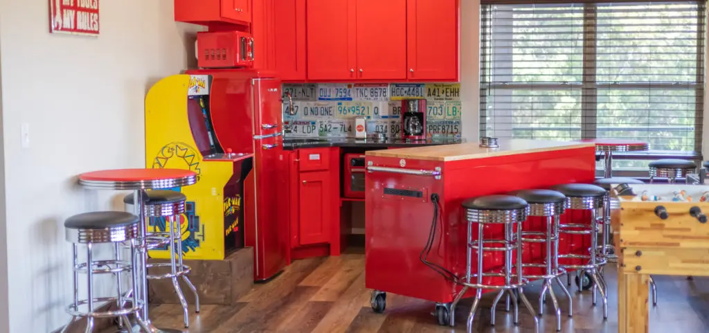 8d7a7f_50577e132e6c4360a2826f7c3e9c1374mv2