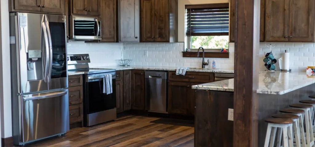 8d7a7f_7b30d77b5af945dc9e21cd49f97c2b4emv2