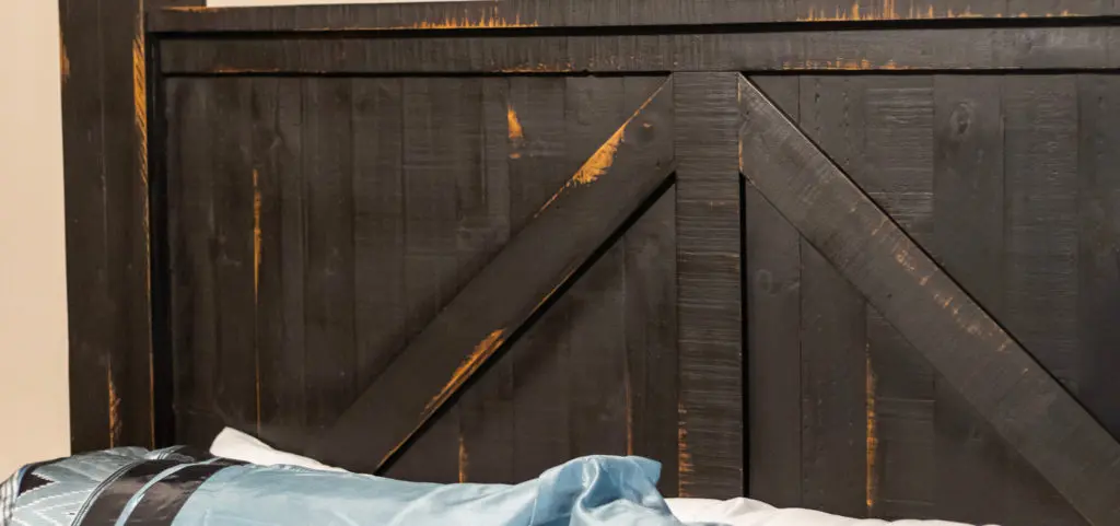 8d7a7f_9a9526f413344c8eaad9221ea76fedfemv2