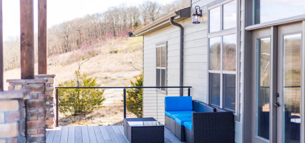 8d7a7f_ec75b0cc8bfb494ab0d736ca2a1cb11emv2